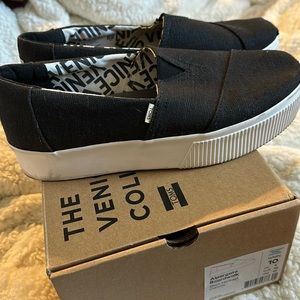 TOMS platform shoes